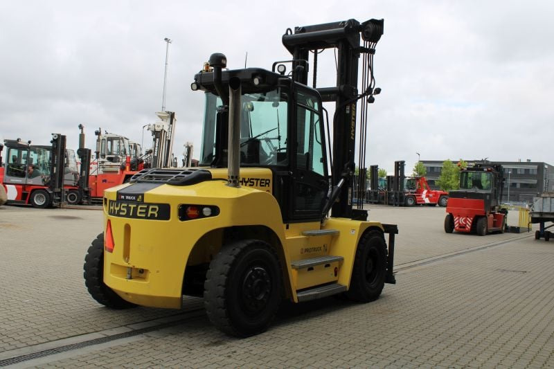 Hyster H9.00XM-6 - Chariot élévateur diesel: photos 3 Hyster H9.00XM-6 - Chariot élévateur diesel: photos 3