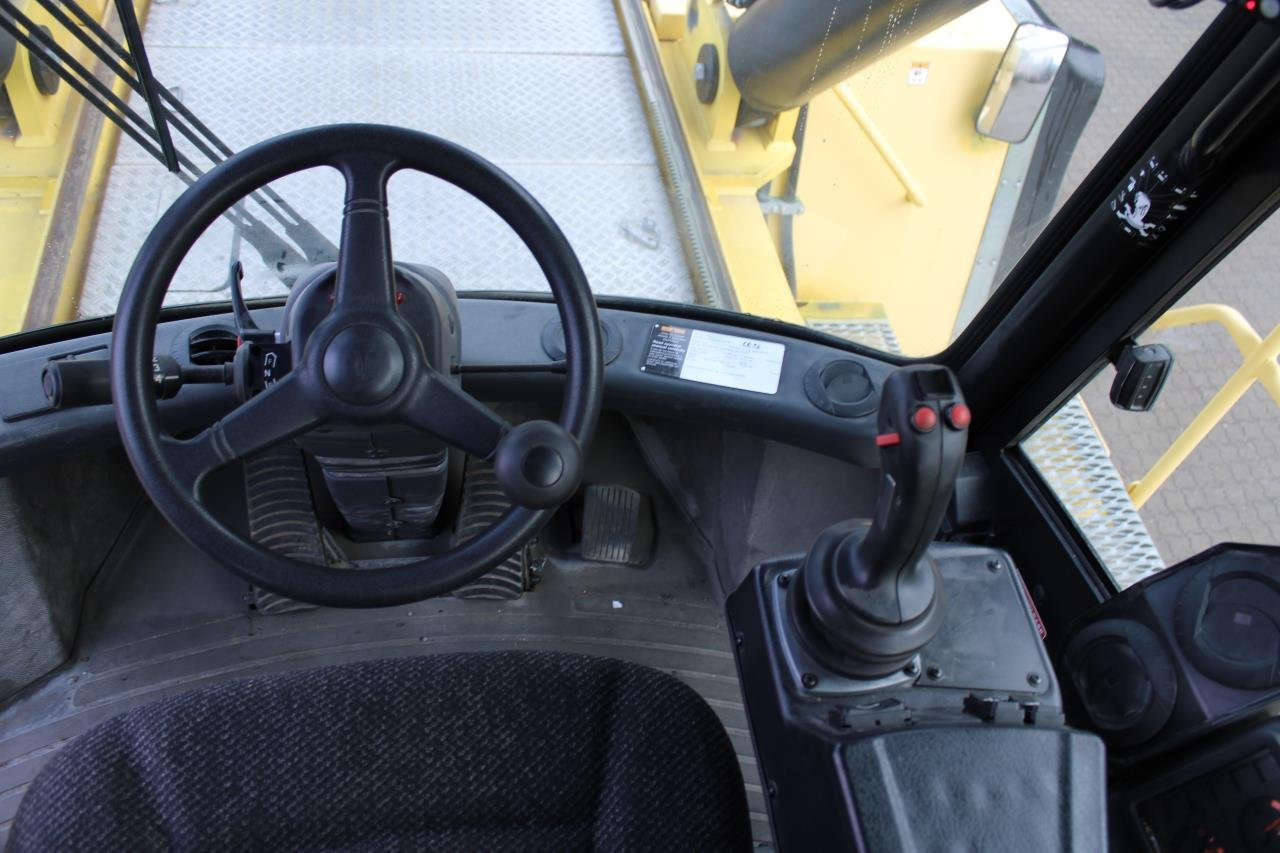 Hyster RS45-31CH - Reach stacker: photos 4 Hyster RS45-31CH - Reach stacker: photos 4
