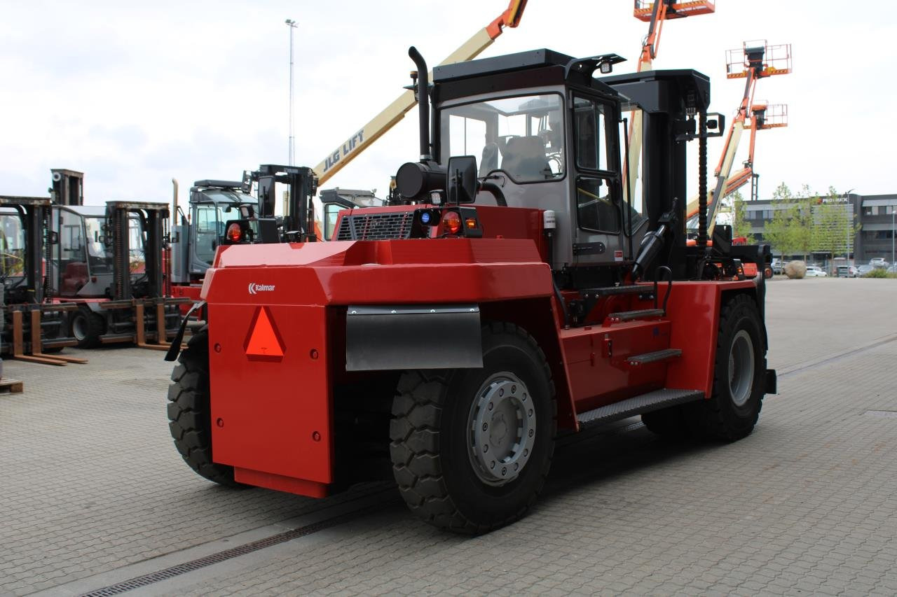 Kalmar DCD200-12LB - Chariot élévateur diesel: photos 3 Kalmar DCD200-12LB - Chariot élévateur diesel: photos 3