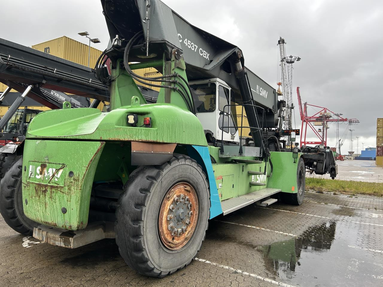 SMV SC4537 CBX5 - Reach stacker: photos 2 SMV SC4537 CBX5 - Reach stacker: photos 2