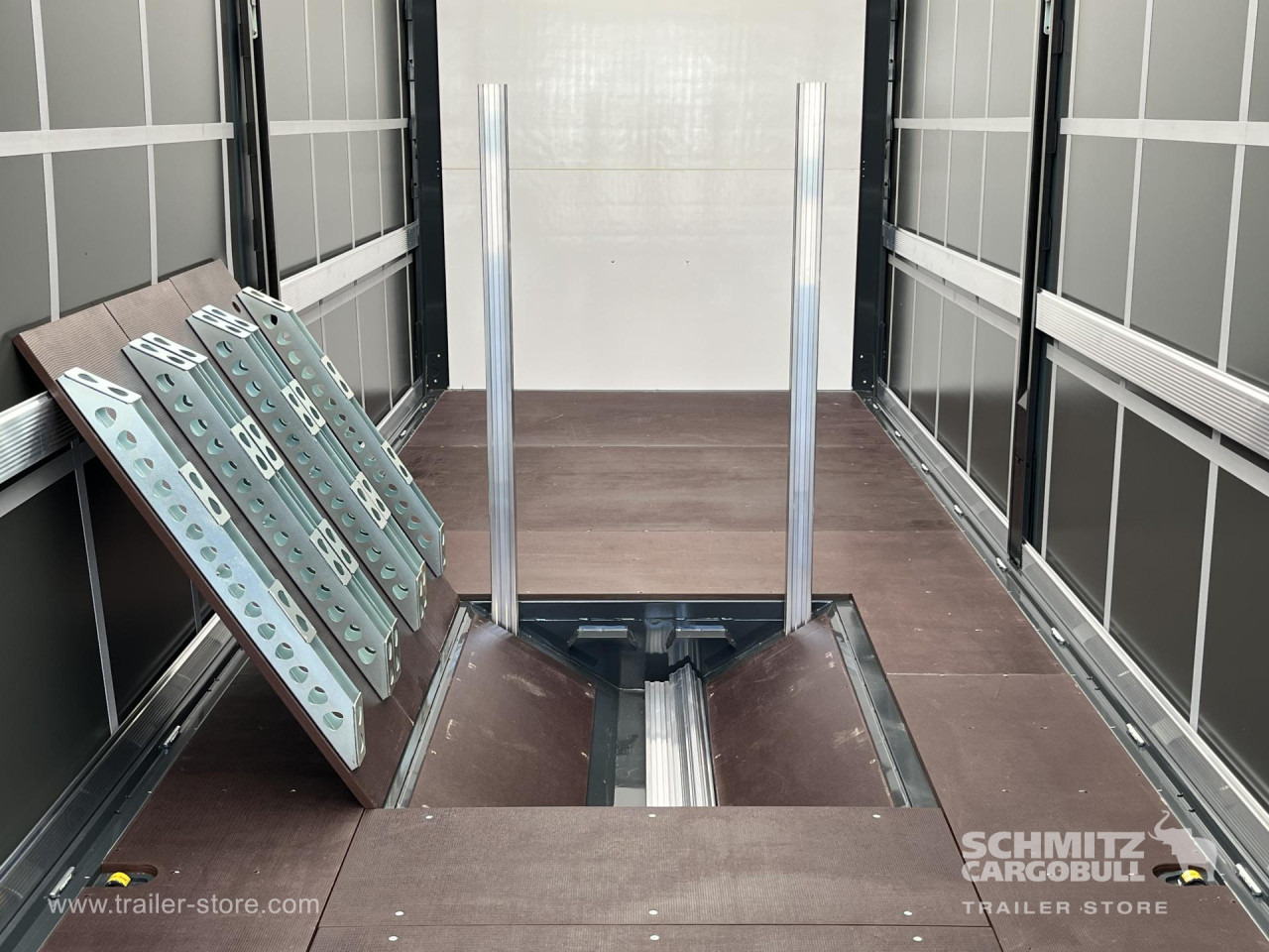 BERGER Auflieger Curtainsider Coil - Semi-remorque rideaux coulissants: photos 5 BERGER Auflieger Curtainsider Coil - Semi-remorque rideaux coulissants: photos 5