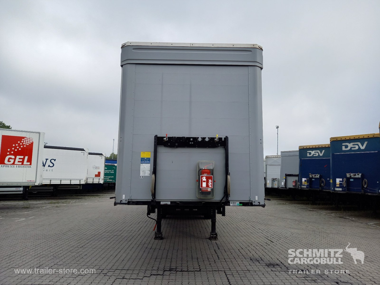KOEGEL Auflieger Curtainsider Coil - Semi-remorque rideaux coulissants: photos 2 KOEGEL Auflieger Curtainsider Coil - Semi-remorque rideaux coulissants: photos 2