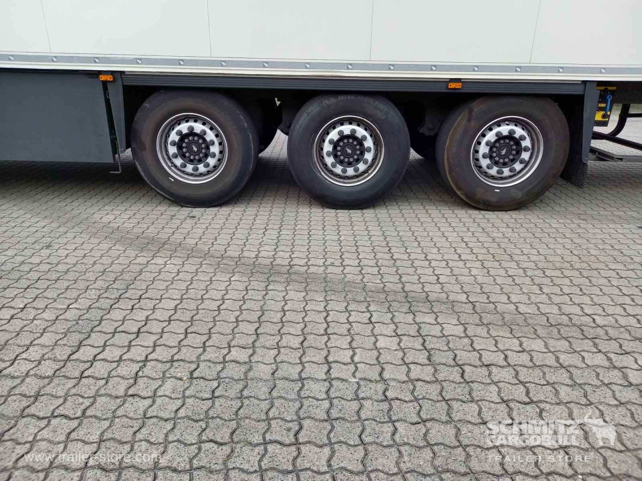 Semi-remorque isothermique SCHMITZ Auflieger Tiefkühler Standard Double deck: photos 6