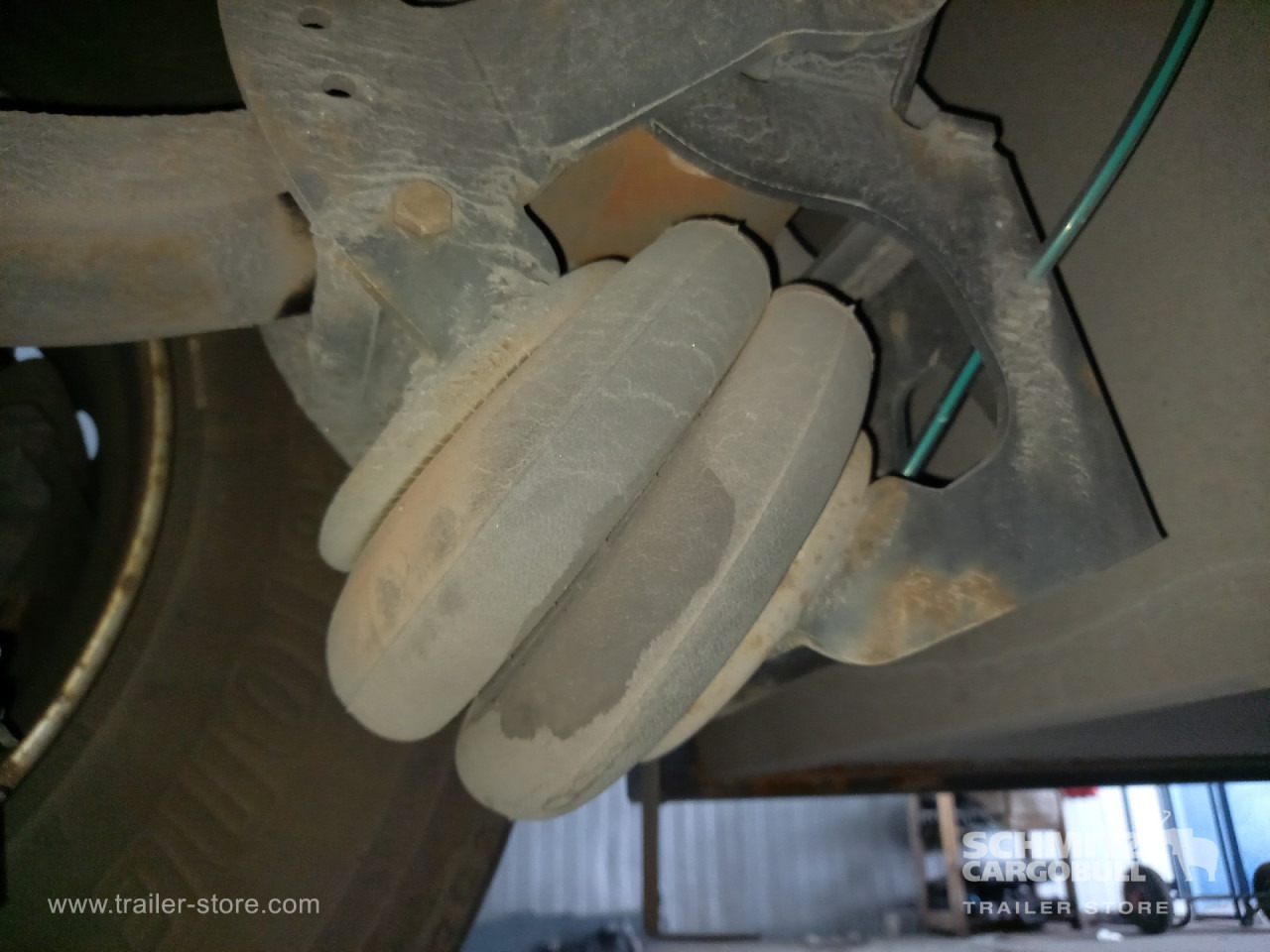 SCHMITZ Auflieger Tiefkühler Standard Double deck - Semi-remorque isothermique: photos 3 SCHMITZ Auflieger Tiefkühler Standard Double deck - Semi-remorque isothermique: photos 3