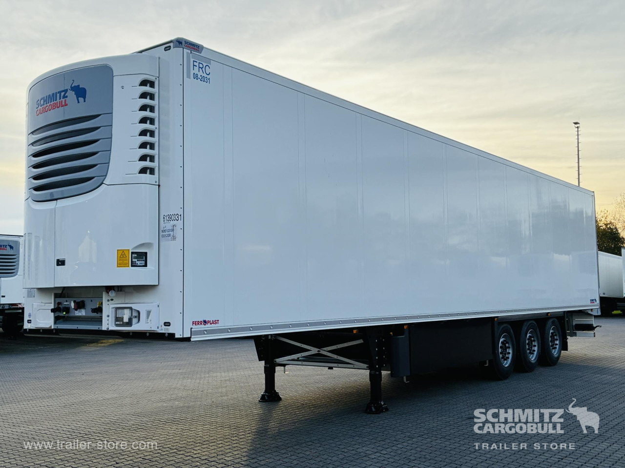 SCHMITZ Auflieger Tiefkühler Standard Double deck - Semi-remorque isothermique: photos 1 SCHMITZ Auflieger Tiefkühler Standard Double deck - Semi-remorque isothermique: photos 1