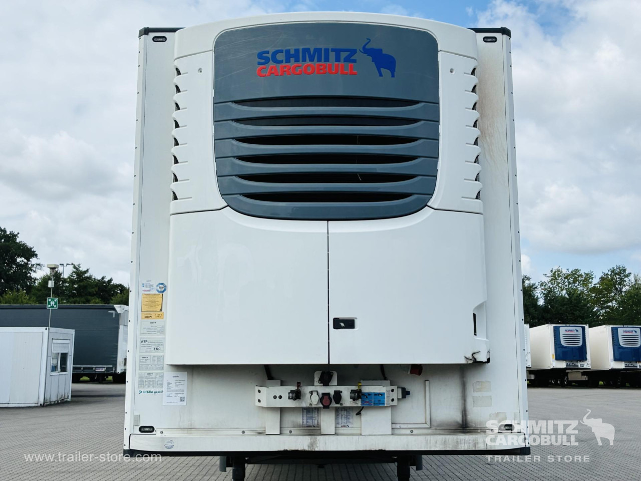 SCHMITZ Auflieger Tiefkühler Standard Double deck - Semi-remorque isothermique: photos 2 SCHMITZ Auflieger Tiefkühler Standard Double deck - Semi-remorque isothermique: photos 2
