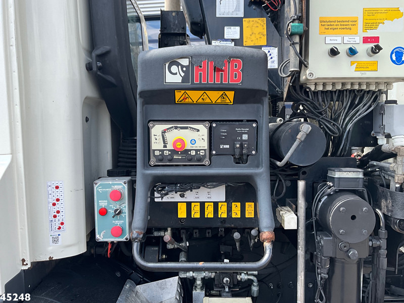 Benne à ordures ménagères DAF FAN 75 CF 250 Hiab 21 Tonmeter laadkraan + weegsysteem: photos 10