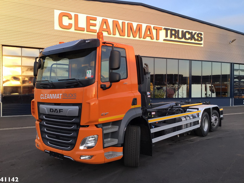 DAF FAN CF 430 VDL 21 Ton haakarmsysteem - Camion ampliroll: photos 2 DAF FAN CF 430 VDL 21 Ton haakarmsysteem - Camion ampliroll: photos 2