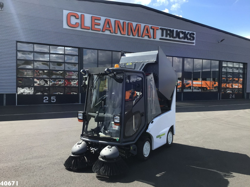Green machine GM500H2 Hydrogen Waterstof Sweeper - Balayeuse de voirie: photos 1 Green machine GM500H2 Hydrogen Waterstof Sweeper - Balayeuse de voirie: photos 1