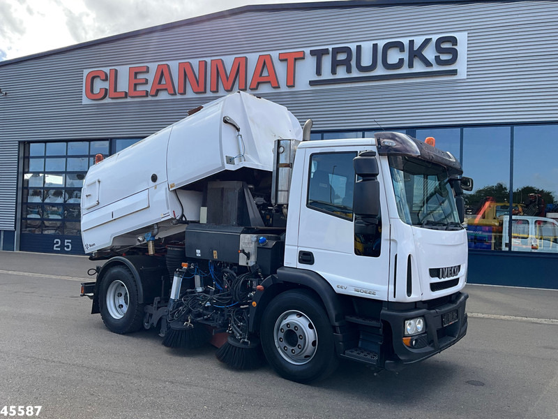 Iveco Eurocargo ML160E22 Johnston Beam VT 650 Just 114.865 km! - Balayeuse de voirie: photos 1 Iveco Eurocargo ML160E22 Johnston Beam VT 650 Just 114.865 km! - Balayeuse de voirie: photos 1