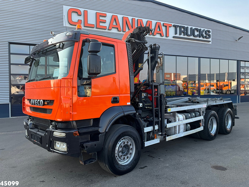 Iveco Trakker AD380T41 6x4 Palfinger 15 Tonmeter laadkraan Just 159.492 Km! - Camion ampliroll, Camion grue: photos 3 Iveco Trakker AD380T41 6x4 Palfinger 15 Tonmeter laadkraan Just 159.492 Km! - Camion ampliroll, Camion grue: photos 3