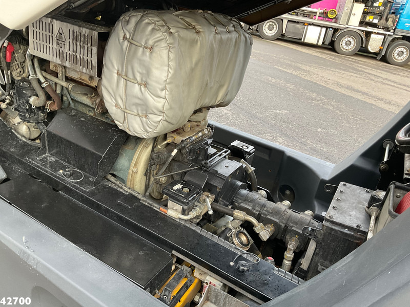 Balayeuse de voirie Mathieu MC 210 Azura Flex Euro 6 Stage 5 with 3-rd brush: photos 9