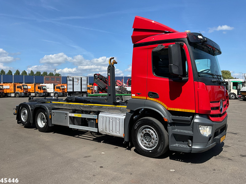 Mercedes-Benz Antos 2543 Euro 6 Multilift 26 Ton haakarmsysteem - Camion ampliroll: photos 3 Mercedes-Benz Antos 2543 Euro 6 Multilift 26 Ton haakarmsysteem - Camion ampliroll: photos 3