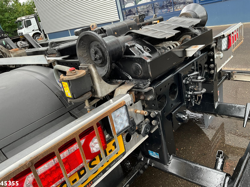 Camion ampliroll, Camion grue Mercedes-Benz Arocs 3540 8x4 Euro 6 HMF 19 Tonmeter Z-kraan Just 118.906 Km!: photos 7 Camion ampliroll, Camion grue Mercedes-Benz Arocs 3540 8x4 Euro 6 HMF 19 Tonmeter Z-kraan Just 118.906 Km!: photos 7