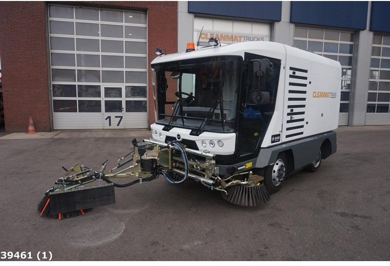 Ravo 540 STH met 3-de borstel - Balayeuse de voirie: photos 1 Ravo 540 STH met 3-de borstel - Balayeuse de voirie: photos 1