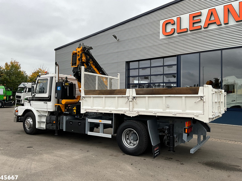 Scania T 93 4x2 Kipper met 31 Tonmeter laadkraan (bj 2005) + Fly-JIb! Just 118.736 km! - Camion benne, Camion grue: photos 2 Scania T 93 4x2 Kipper met 31 Tonmeter laadkraan (bj 2005) + Fly-JIb! Just 118.736 km! - Camion benne, Camion grue: photos 2