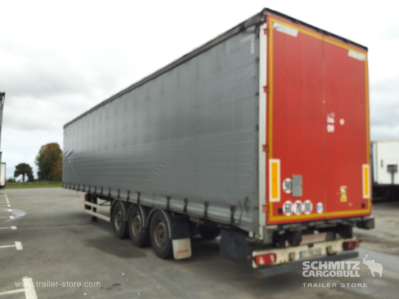 FRUEHAUF Curtainsider Standard - Semi-remorque rideaux coulissants: photos 3 FRUEHAUF Curtainsider Standard - Semi-remorque rideaux coulissants: photos 3
