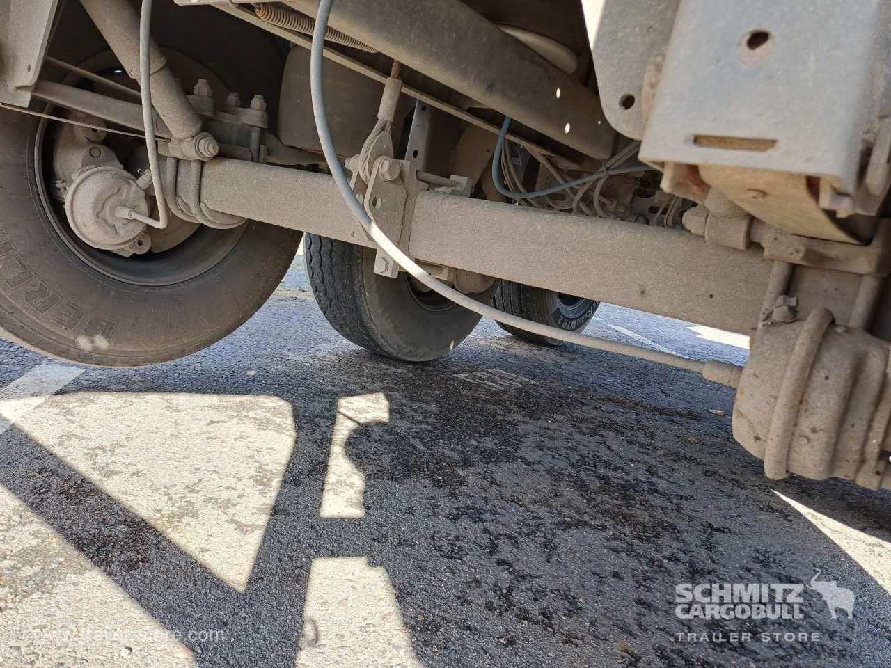 LANGENDORF Auflieger Kipper Stahlrundmulde 24m³ - Semi-remorque benne: photos 2 LANGENDORF Auflieger Kipper Stahlrundmulde 24m³ - Semi-remorque benne: photos 2