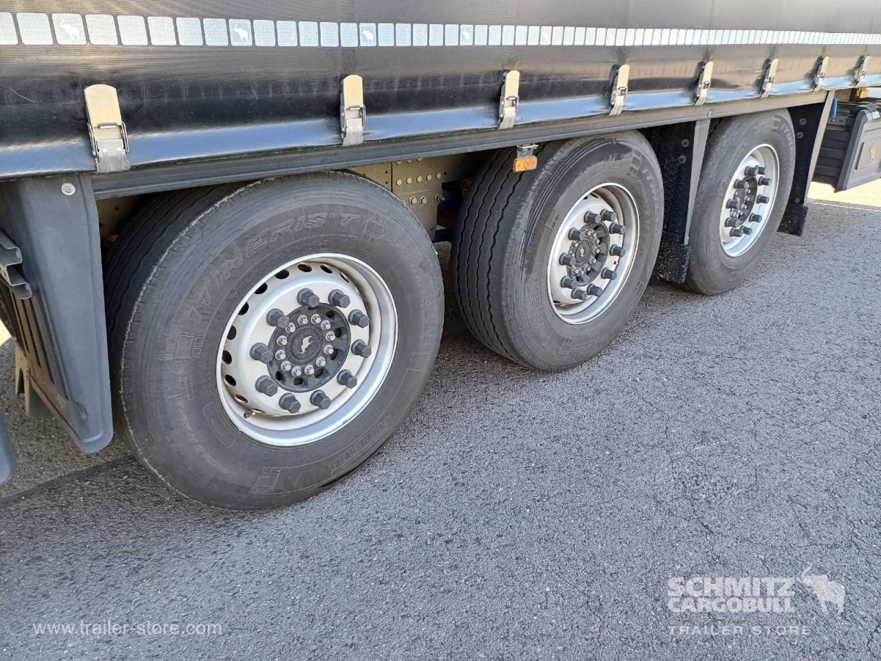 SCHMITZ Auflieger Curtainsider Standard - Semi-remorque rideaux coulissants: photos 5 SCHMITZ Auflieger Curtainsider Standard - Semi-remorque rideaux coulissants: photos 5