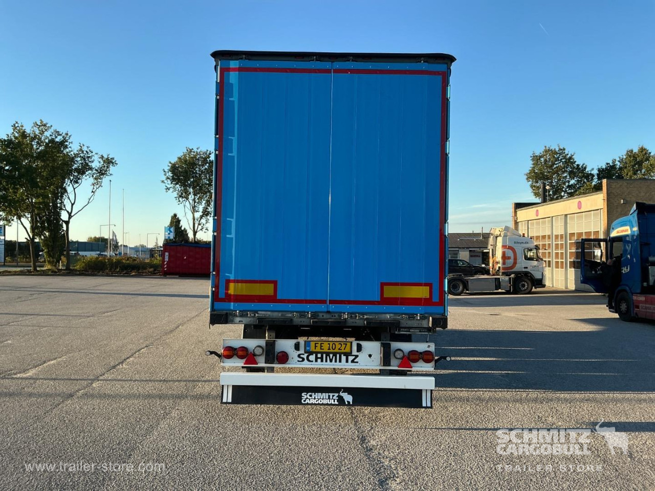 Crédit-bail de SCHMITZ Curtainsider Standard SCHMITZ Curtainsider Standard: photos 12 Crédit-bail de SCHMITZ Curtainsider Standard SCHMITZ Curtainsider Standard: photos 12