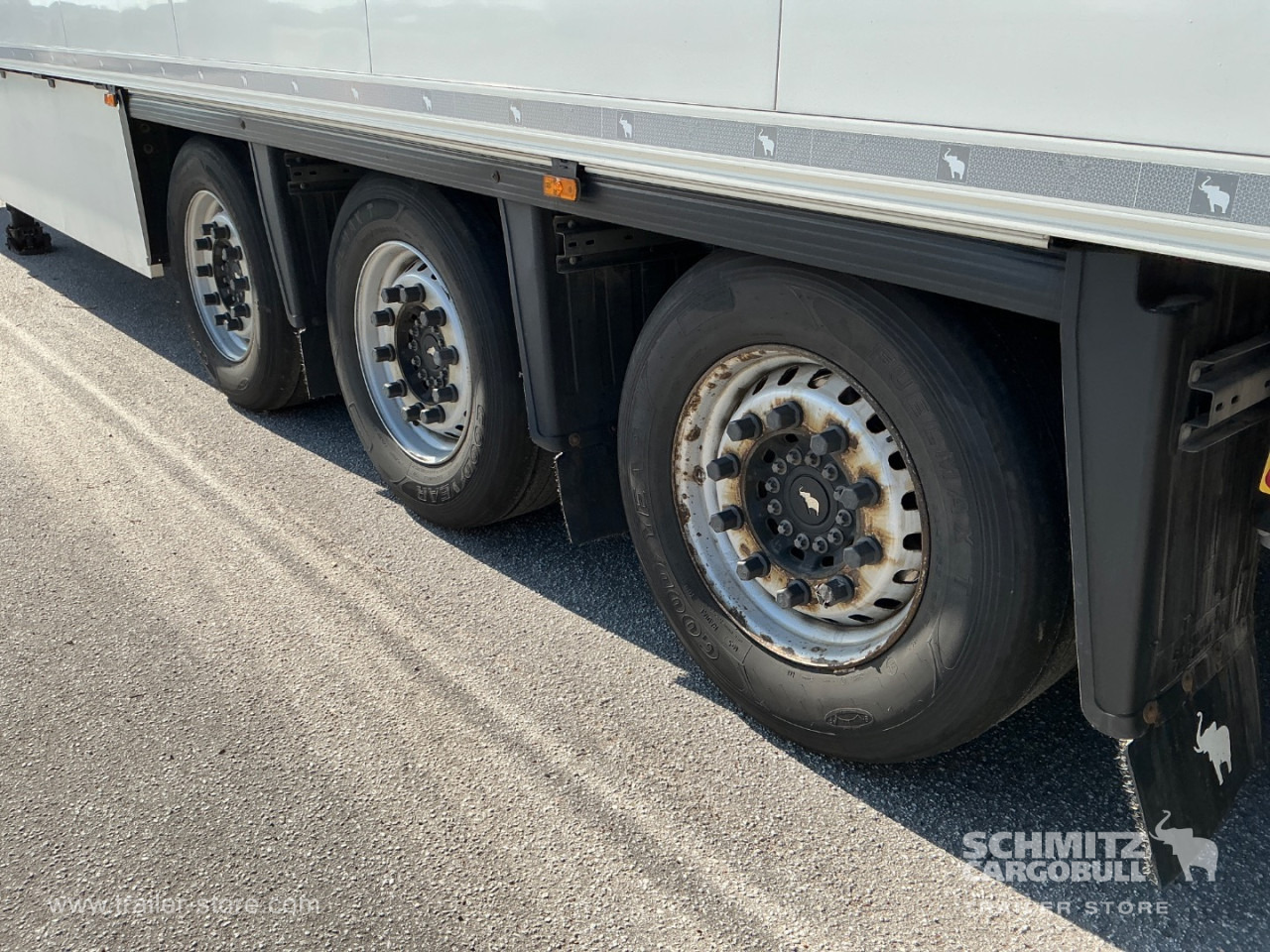 SCHMITZ Reefer Multitemp Double deck - Semi-remorque isothermique: photos 5 SCHMITZ Reefer Multitemp Double deck - Semi-remorque isothermique: photos 5