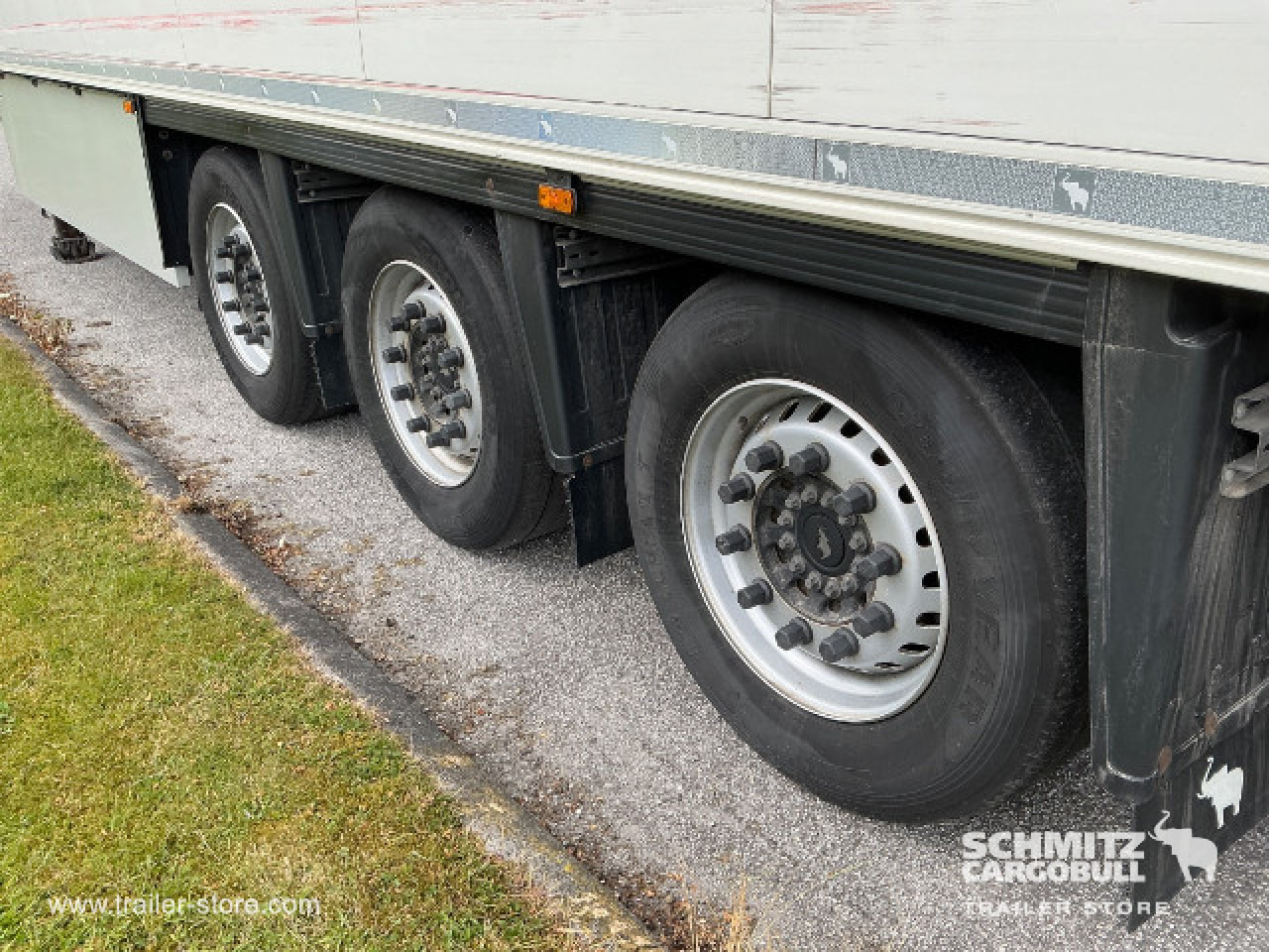 SCHMITZ Semiremolque Frigo Sistema carne colgada - Semi-remorque isothermique: photos 5 SCHMITZ Semiremolque Frigo Sistema carne colgada - Semi-remorque isothermique: photos 5