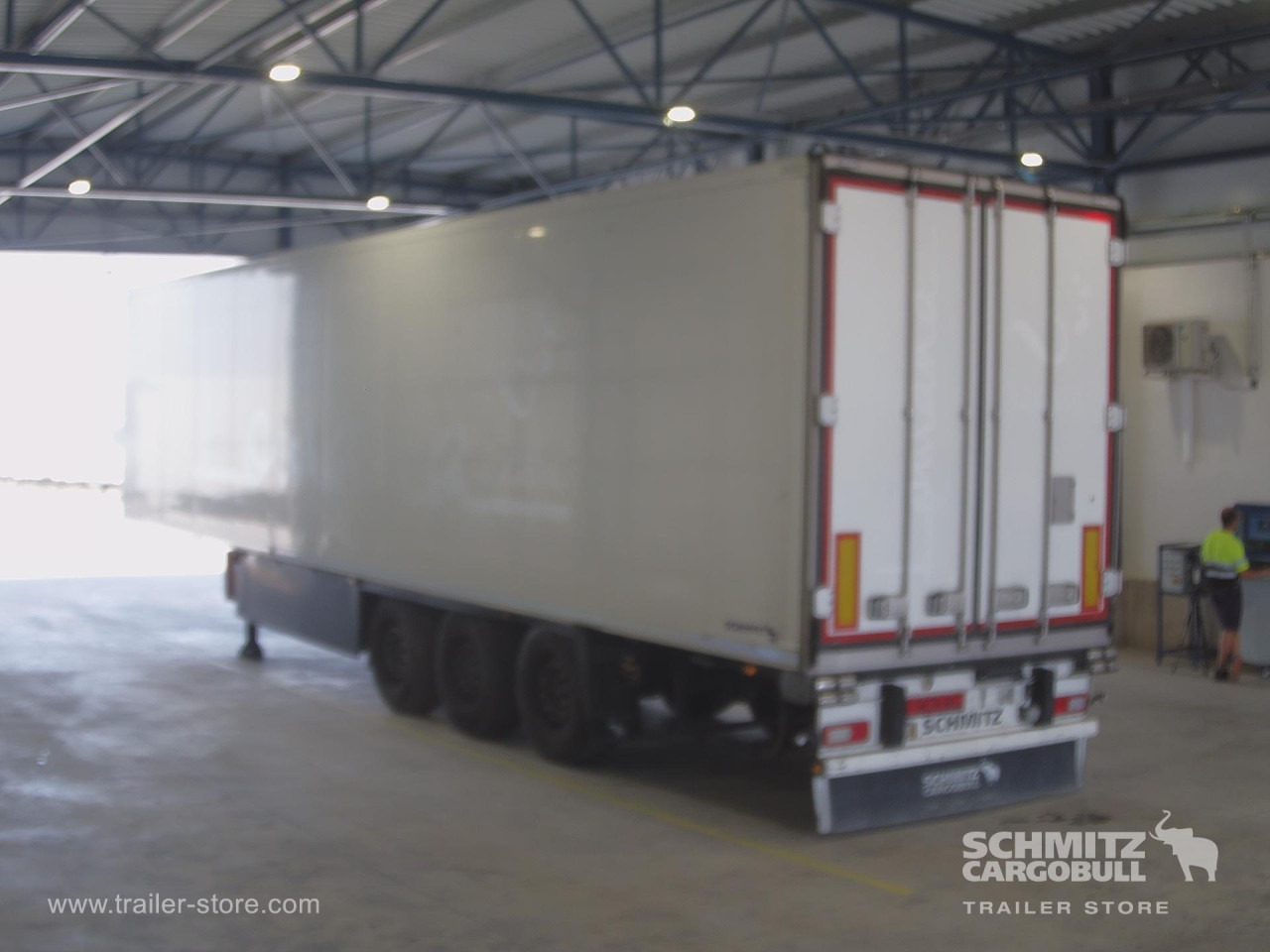 SCHMITZ Semiremolque Frigo Standard - Semi-remorque isothermique: photos 4 SCHMITZ Semiremolque Frigo Standard - Semi-remorque isothermique: photos 4