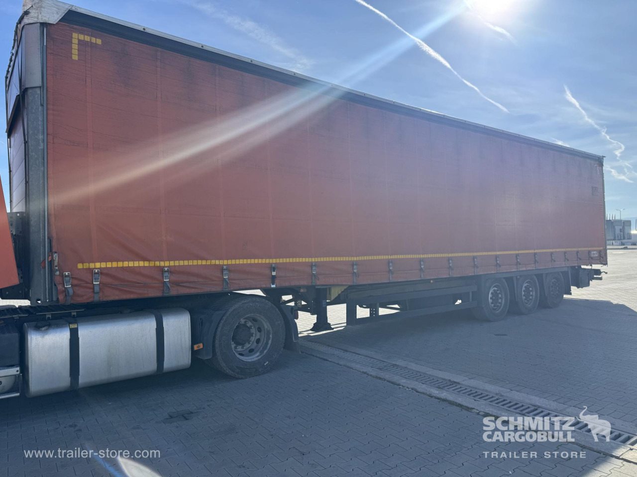 SCHMITZ Curtainsider Mega - Semi-remorque rideaux coulissants: photos 2 SCHMITZ Curtainsider Mega - Semi-remorque rideaux coulissants: photos 2