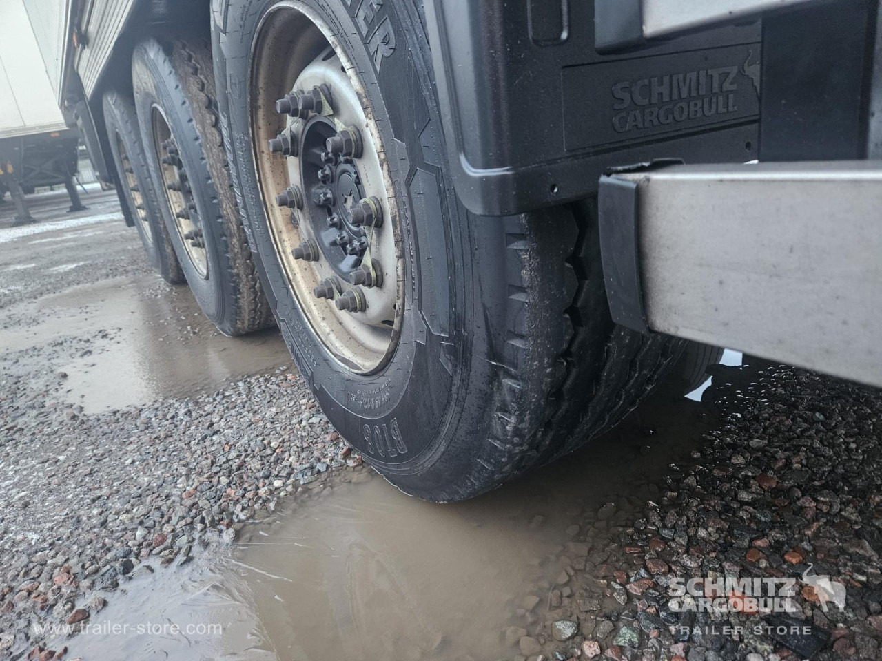 SCHMITZ Reefer Multitemp - Semi-remorque isothermique: photos 4 SCHMITZ Reefer Multitemp - Semi-remorque isothermique: photos 4