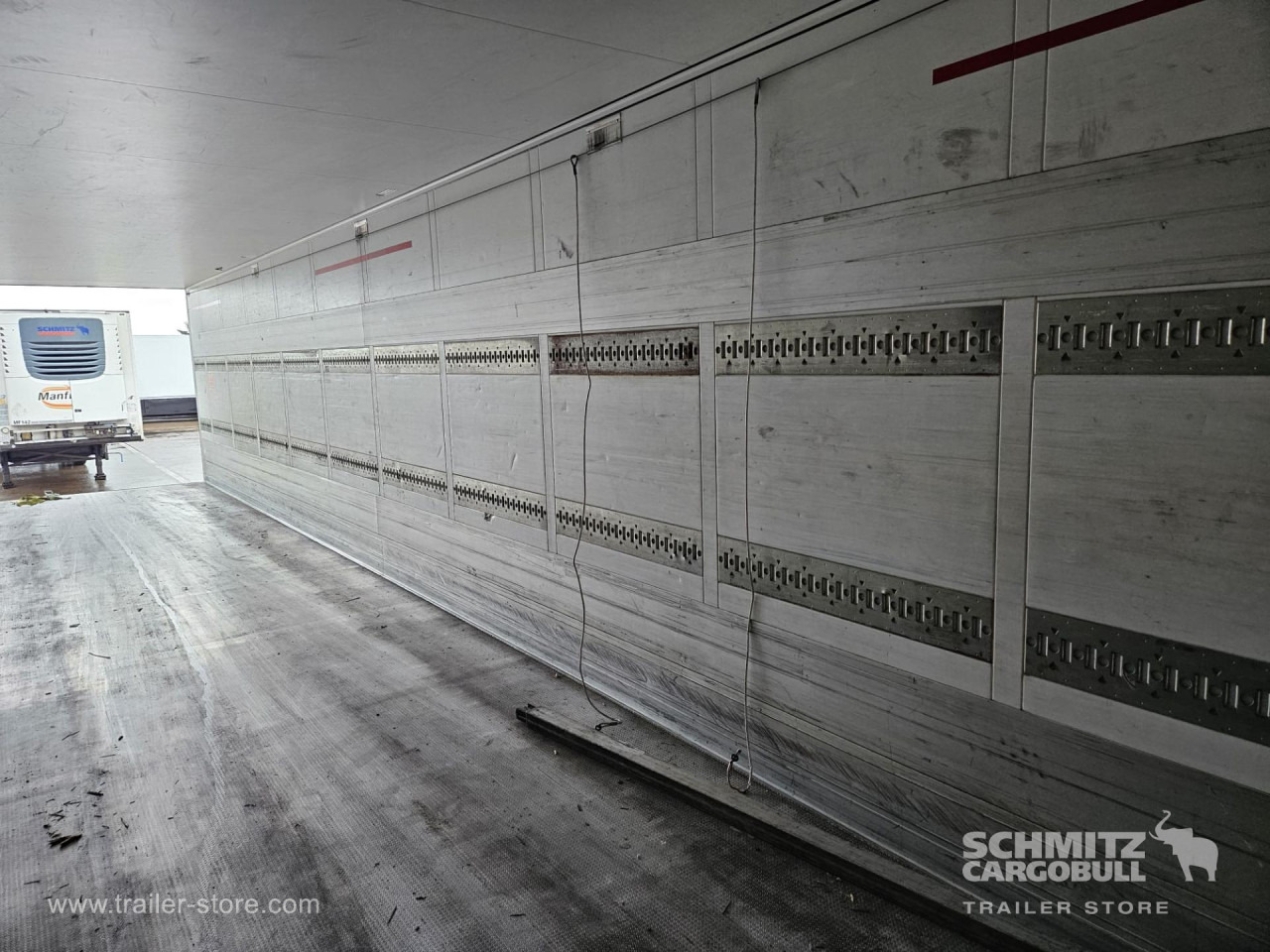 SCHMITZ Reefer Standard - Semi-remorque isothermique: photos 2 SCHMITZ Reefer Standard - Semi-remorque isothermique: photos 2