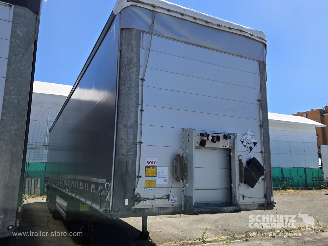 SCHMITZ Curtainsider Standard - Semi-remorque rideaux coulissants: photos 3 SCHMITZ Curtainsider Standard - Semi-remorque rideaux coulissants: photos 3