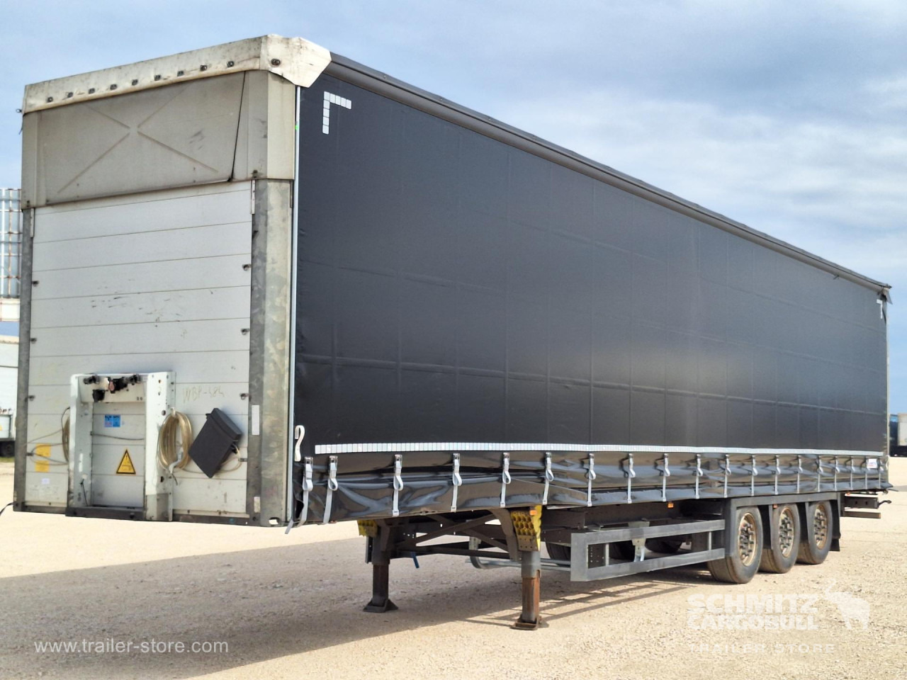 SCHMITZ Curtainsider Mega - Semi-remorque rideaux coulissants: photos 1 SCHMITZ Curtainsider Mega - Semi-remorque rideaux coulissants: photos 1