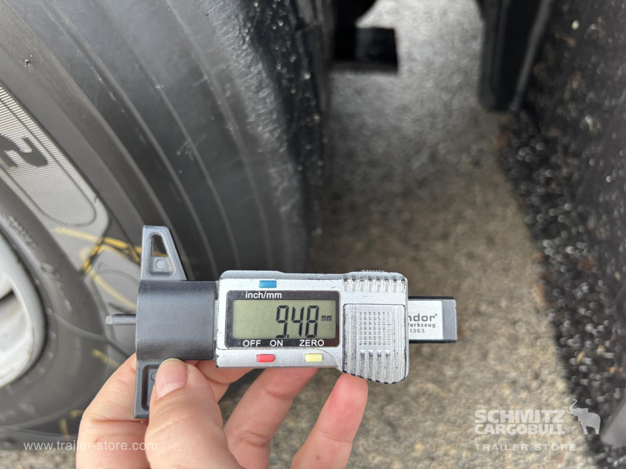 SCHMITZ Curtainsider Mega - Semi-remorque rideaux coulissants: photos 4 SCHMITZ Curtainsider Mega - Semi-remorque rideaux coulissants: photos 4