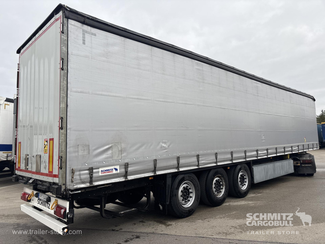 SCHMITZ Curtainsider Standard - Semi-remorque rideaux coulissants: photos 1 SCHMITZ Curtainsider Standard - Semi-remorque rideaux coulissants: photos 1