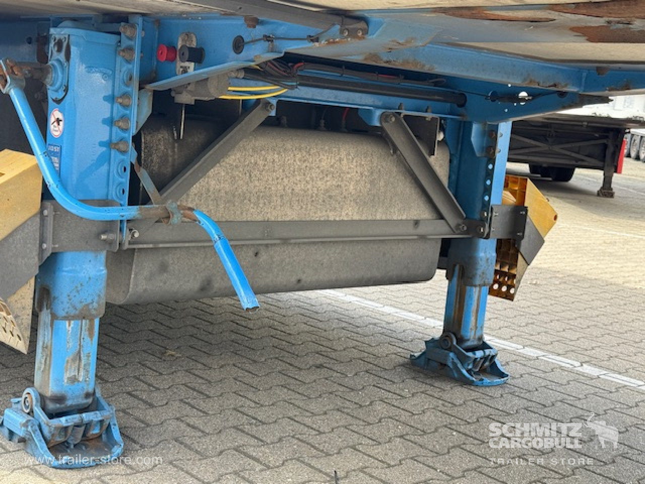 LAMBERET Oplegger Vries Standard Double deck Roller shutter - Semi-remorque isothermique: photos 4 LAMBERET Oplegger Vries Standard Double deck Roller shutter - Semi-remorque isothermique: photos 4
