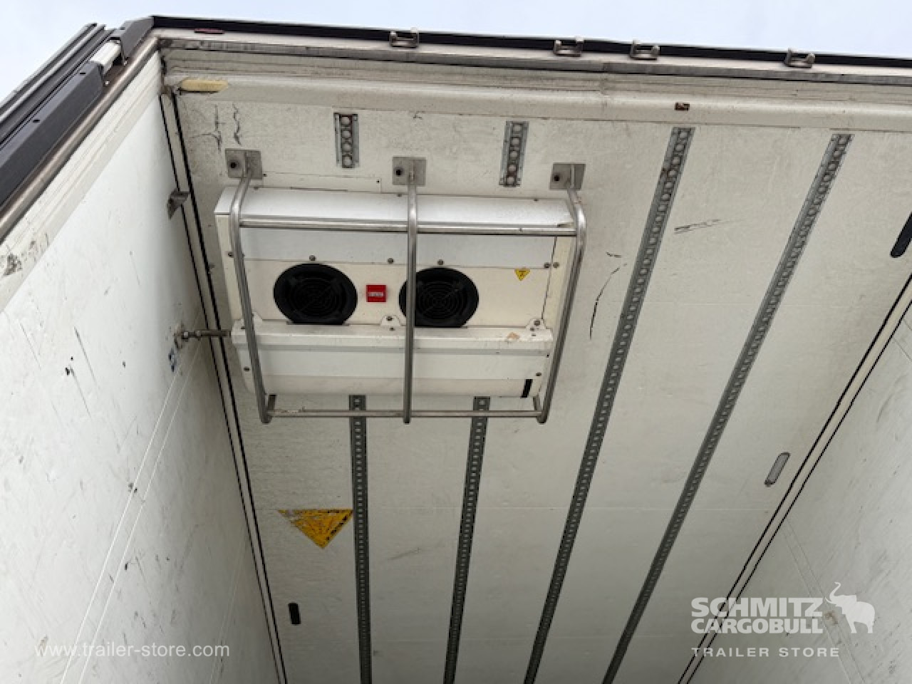 SCHMITZ Oplegger Vries Multitemp - Semi-remorque isothermique: photos 3 SCHMITZ Oplegger Vries Multitemp - Semi-remorque isothermique: photos 3