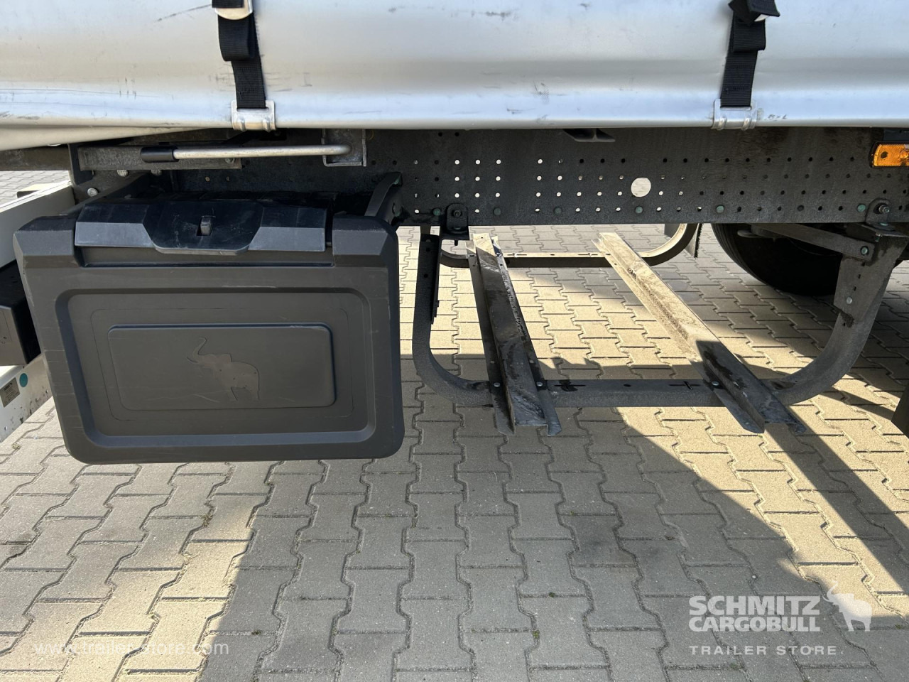 SCHMITZ Curtainsider Standard - Semi-remorque rideaux coulissants: photos 3 SCHMITZ Curtainsider Standard - Semi-remorque rideaux coulissants: photos 3