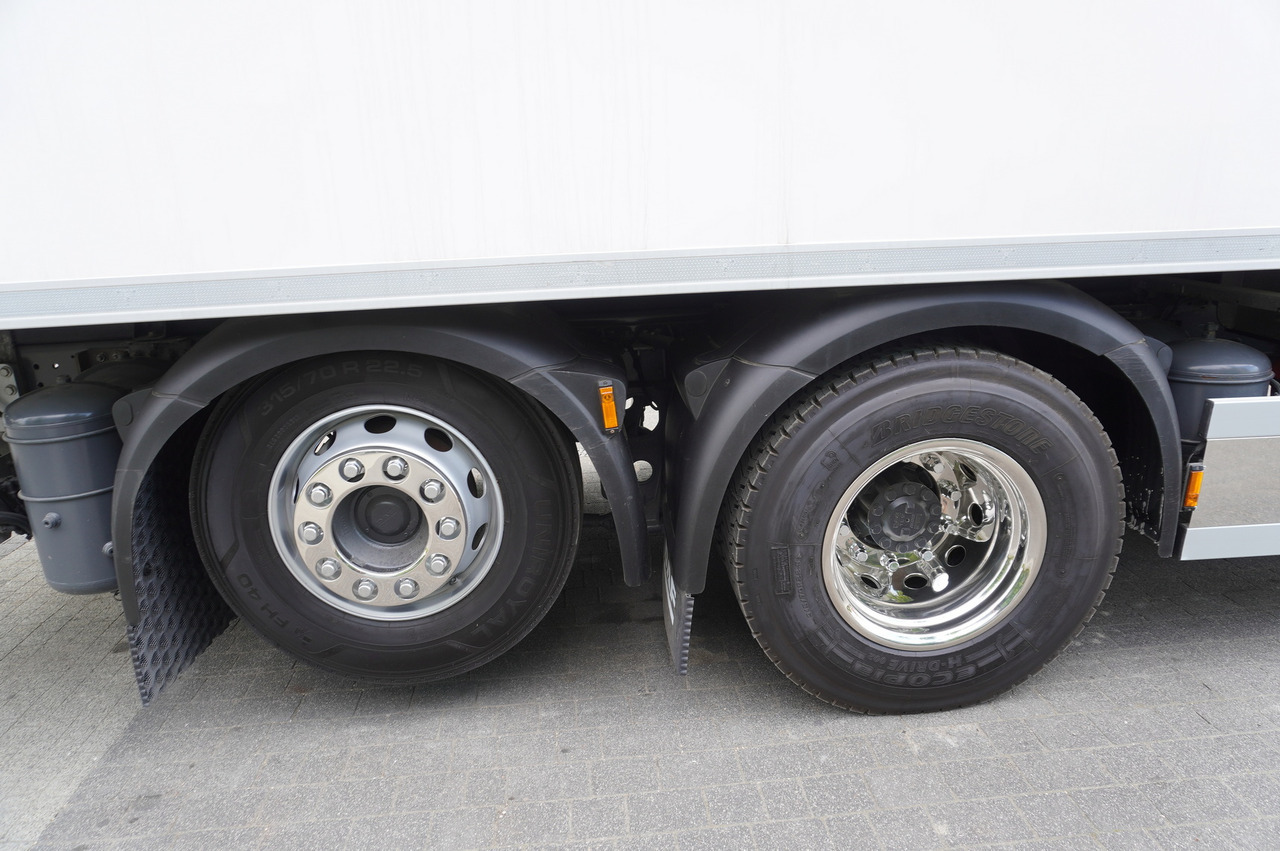 Camion isothermique DAF XF 450 E6 / 2022 / Refrigerated Lamberet Carrier Supra 1150 / 450 HP: photos 12