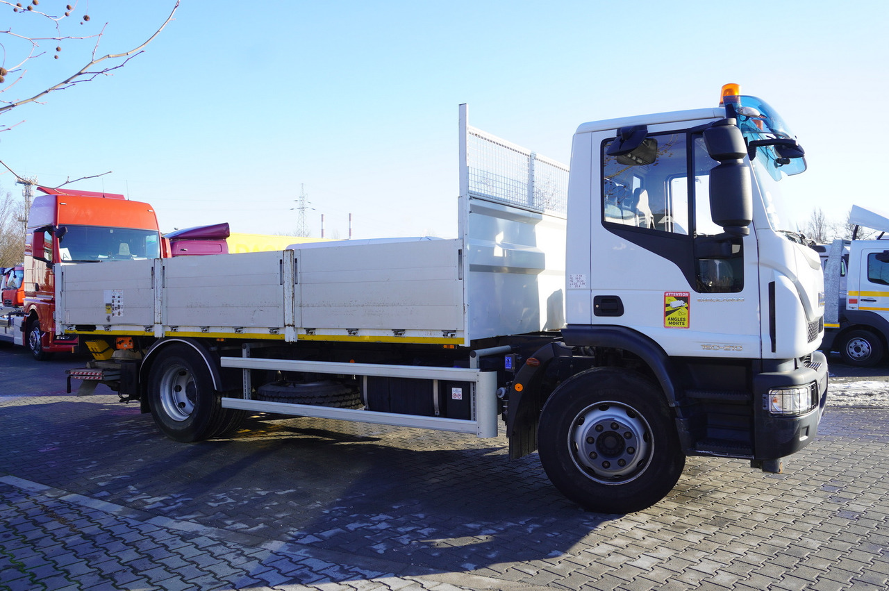 IVECO Eurocargo 160-210 / 75,000 km! / Dhollandia DHS072 lift 2000 kg - Camion plateau: photos 5 IVECO Eurocargo 160-210 / 75,000 km! / Dhollandia DHS072 lift 2000 kg - Camion plateau: photos 5