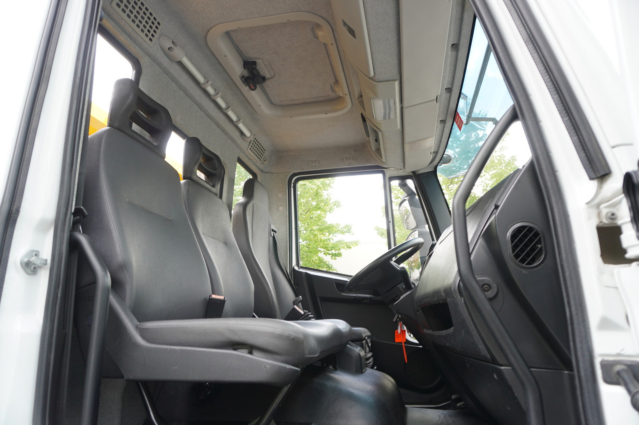 Remorqueuse IVECO Eurocargo 160-210 / 75,000 km! / OMARS lowered tow truck platform / Fork: photos 30
