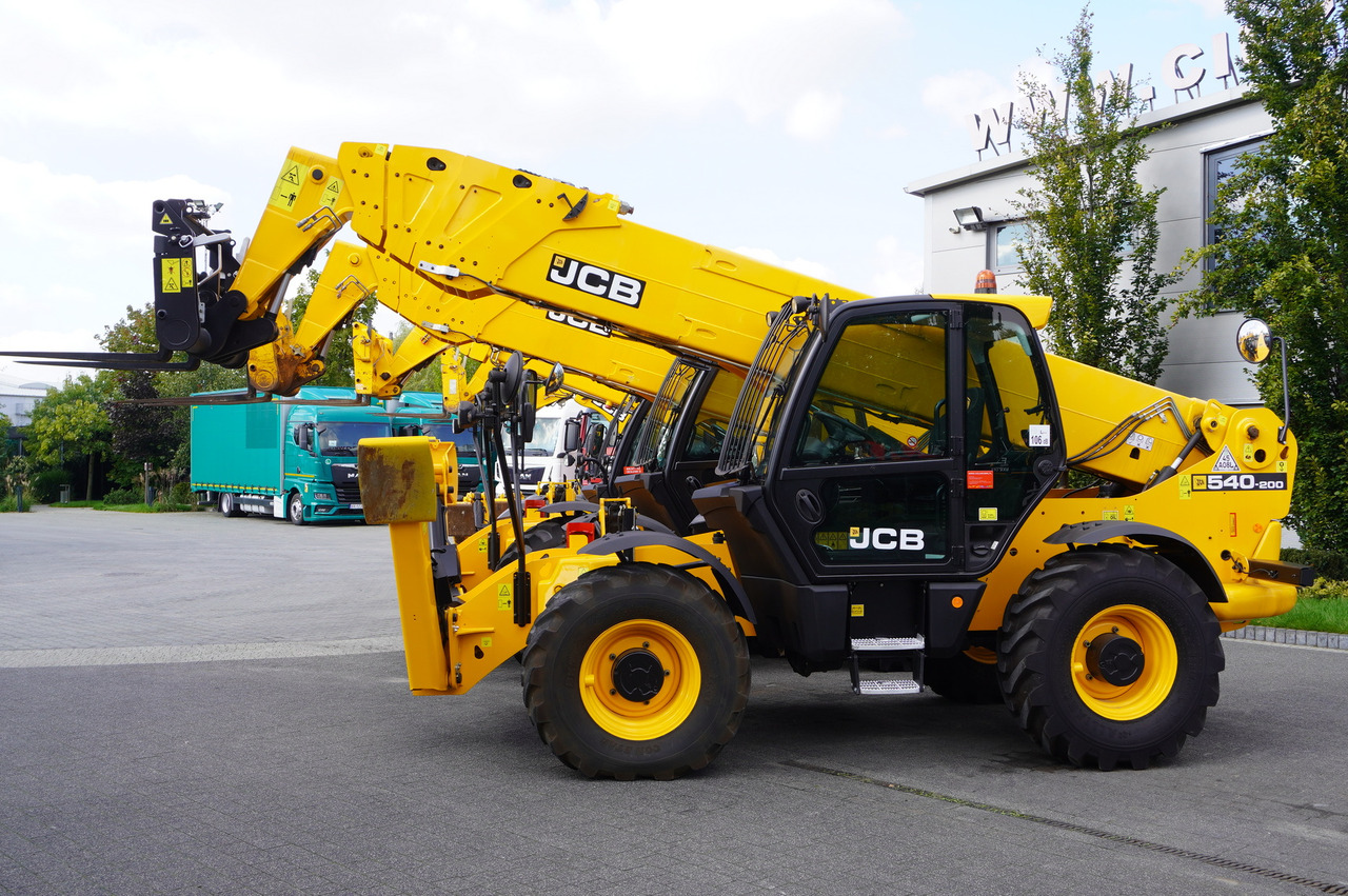 JCB 540-140 telescopic loader / 14 m range / 1800 MTH / Several units - Chargeuse sur pneus télescopique: photos 4 JCB 540-140 telescopic loader / 14 m range / 1800 MTH / Several units - Chargeuse sur pneus télescopique: photos 4