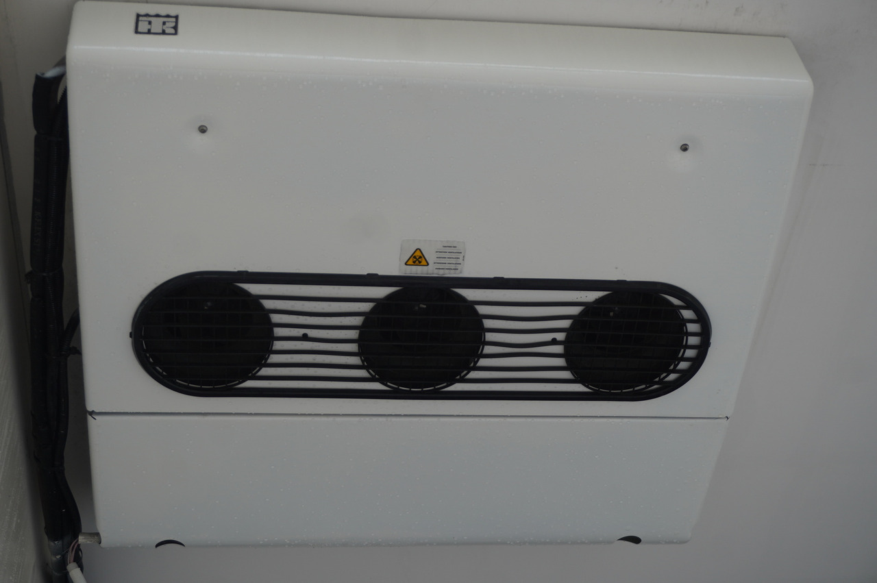 Camion frigorifique MAN TGL 12.190 / CHEREAU Refrigerator 18 PAL multitemperature / Thermoking T-1200R / 100,000 km: photos 16