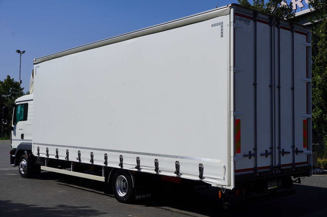 MAN TGL 12.190 / Curtainsider 19 EPAL / Sleeper cab - Camion à rideaux coulissants: photos 3 MAN TGL 12.190 / Curtainsider 19 EPAL / Sleeper cab - Camion à rideaux coulissants: photos 3