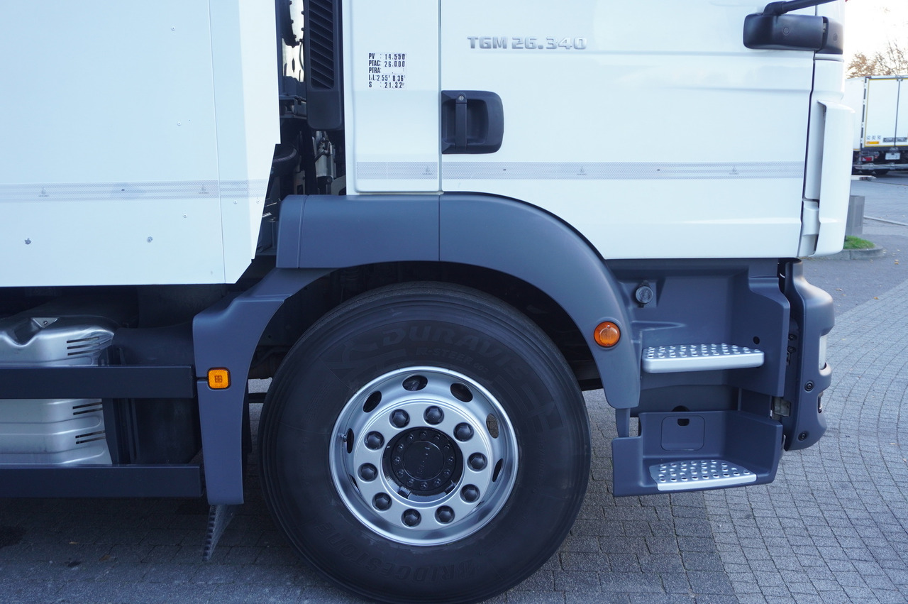 Camion hydrocureur MAN TGM 26.340 E6 / RIVARD sewage cleaner 11.8 m3 / 170 tho. km / steered axle: photos 44 Camion hydrocureur MAN TGM 26.340 E6 / RIVARD sewage cleaner 11.8 m3 / 170 tho. km / steered axle: photos 44