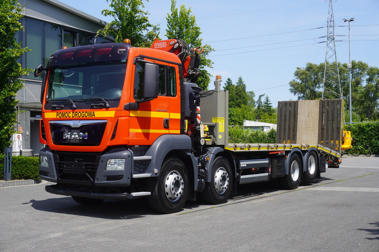 MAN TGS 35.360 E6 8x2 / FASSI F235 crane / 6.5 T cap. / 8.3 m reach - Camion porte-voitures, Camion grue: photos 3 MAN TGS 35.360 E6 8x2 / FASSI F235 crane / 6.5 T cap. / 8.3 m reach - Camion porte-voitures, Camion grue: photos 3