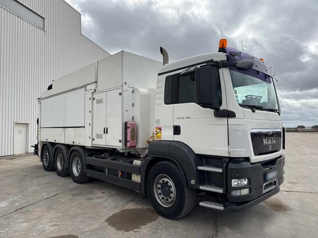 MAN TGS 35.480 8x4 / MTS 4A14T 36.000V vacuum truck / 10 m3 - Camion hydrocureur: photos 3 MAN TGS 35.480 8x4 / MTS 4A14T 36.000V vacuum truck / 10 m3 - Camion hydrocureur: photos 3