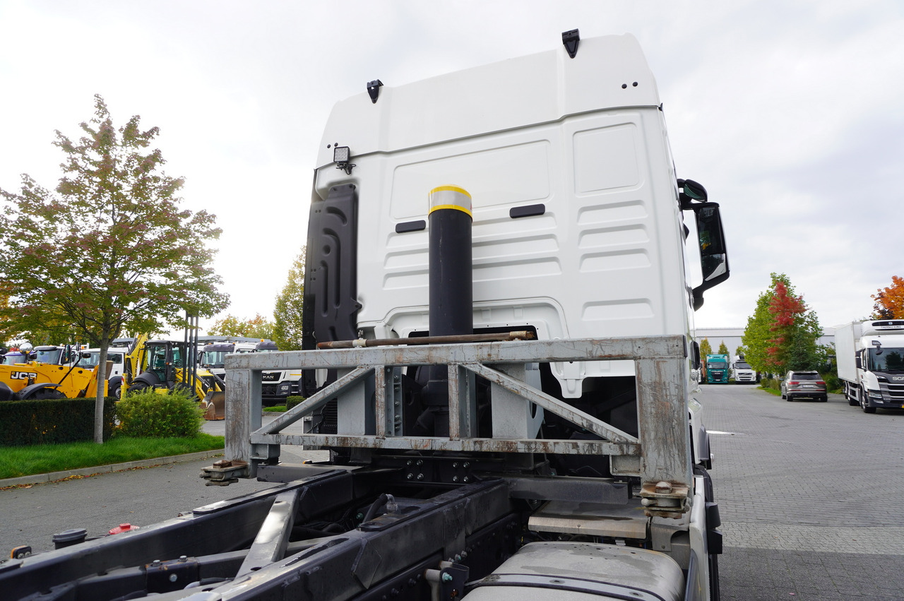 MAN TGX 26.470 6x2 COINTAINERKIPPER HYVA HIRMSCHLING / 200 tho. km! - Camion porte-conteneur/ Caisse mobile: photos 5 MAN TGX 26.470 6x2 COINTAINERKIPPER HYVA HIRMSCHLING / 200 tho. km! - Camion porte-conteneur/ Caisse mobile: photos 5