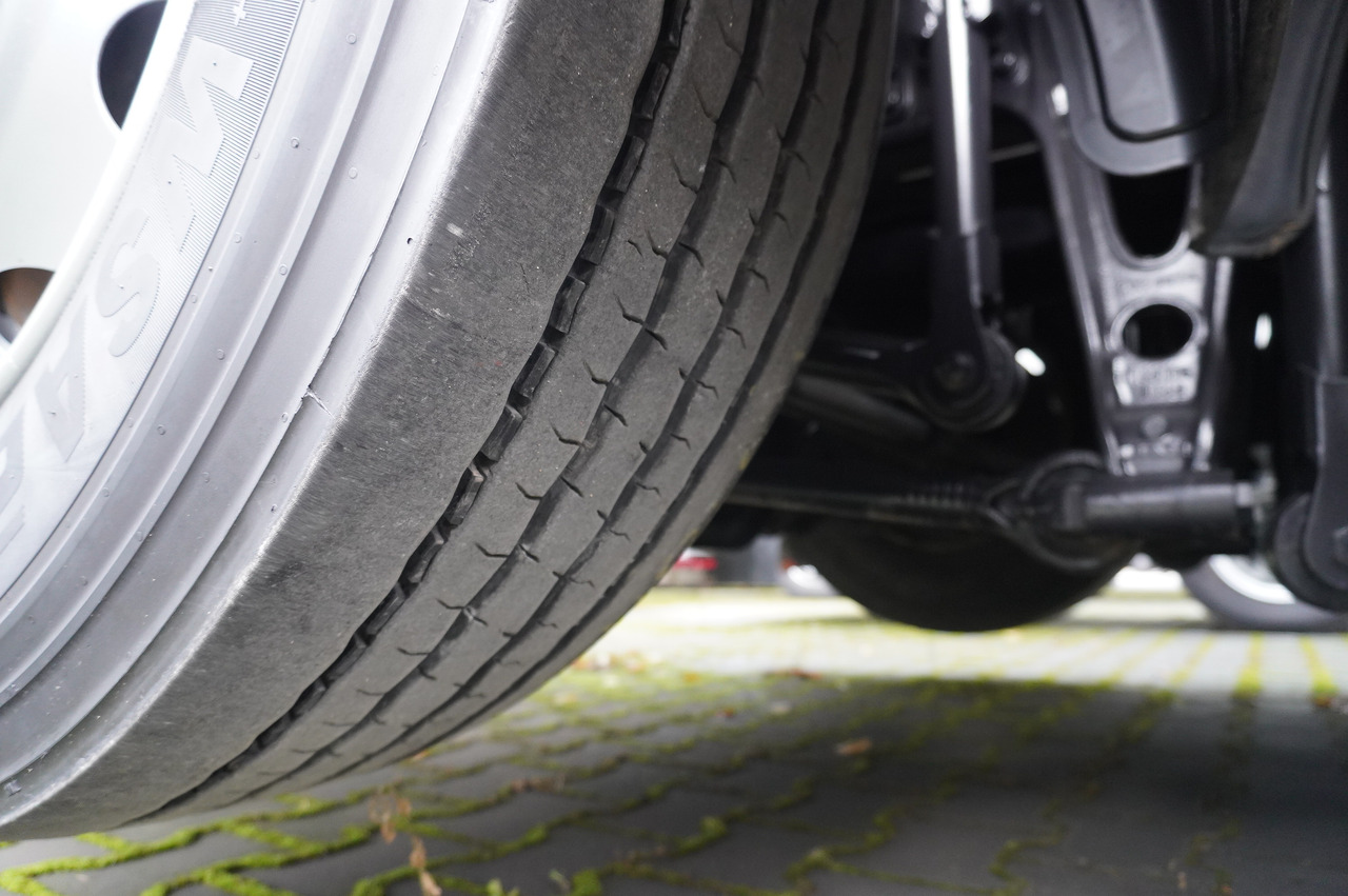 Camion frigorifique MAN TGX 26.480 / 6x2 / Igloocar refrigerator 18 pallets / Thermoking: photos 26 Camion frigorifique MAN TGX 26.480 / 6x2 / Igloocar refrigerator 18 pallets / Thermoking: photos 26