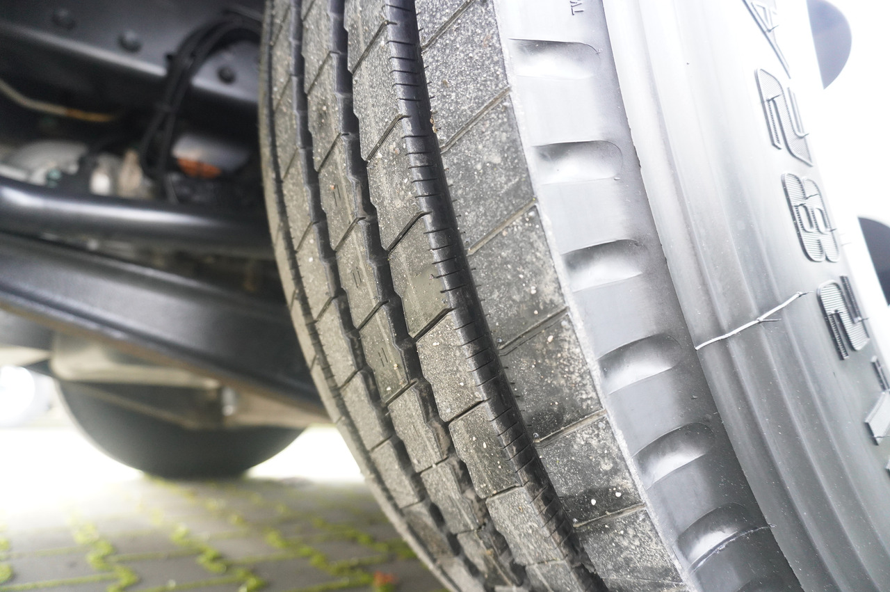 Camion frigorifique MAN TGX 26.480 / 6x2 / Igloocar refrigerator 18 pallets / Thermoking: photos 23 Camion frigorifique MAN TGX 26.480 / 6x2 / Igloocar refrigerator 18 pallets / Thermoking: photos 23