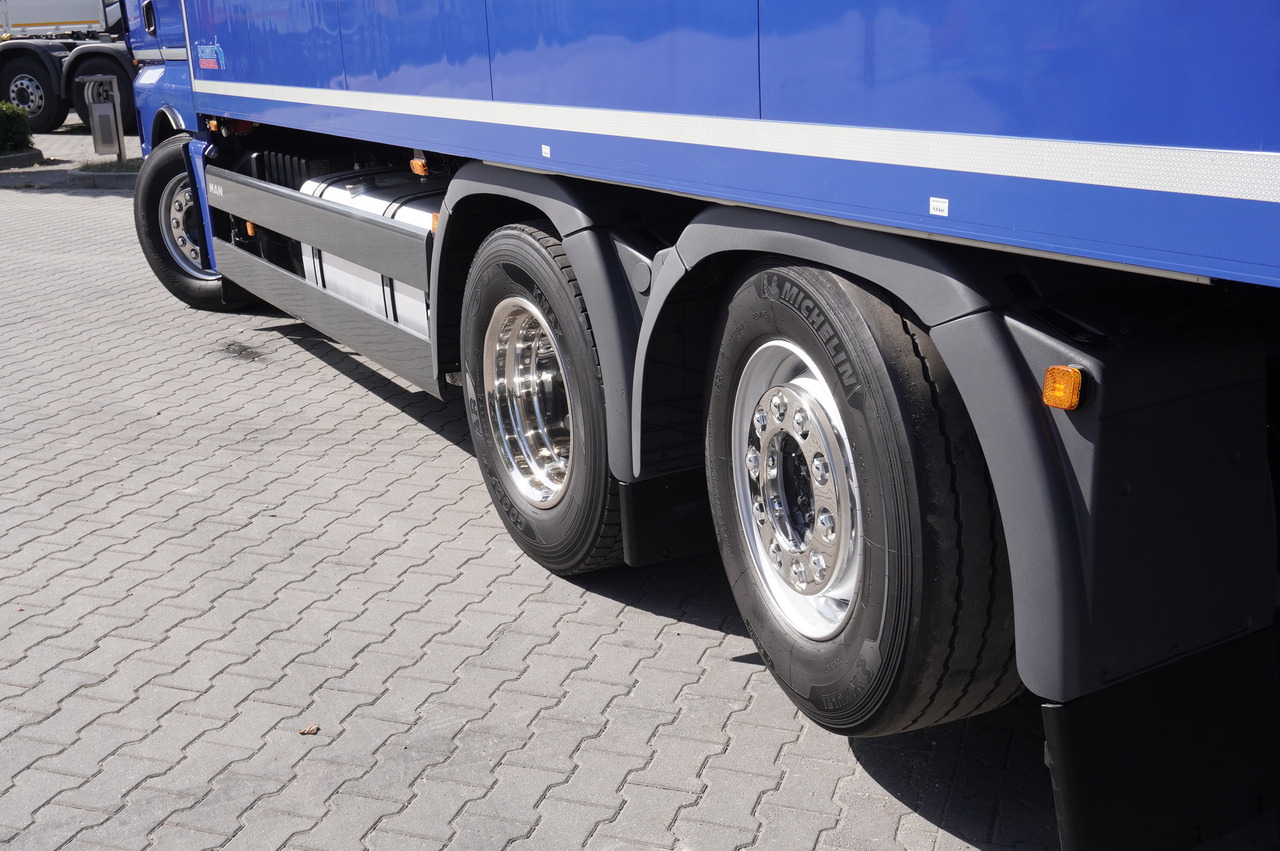 Camion frigorifique MAN TGX 26.500 E6 XXL / Schmitz 19 pallets / Thermoking / steering axle: photos 12